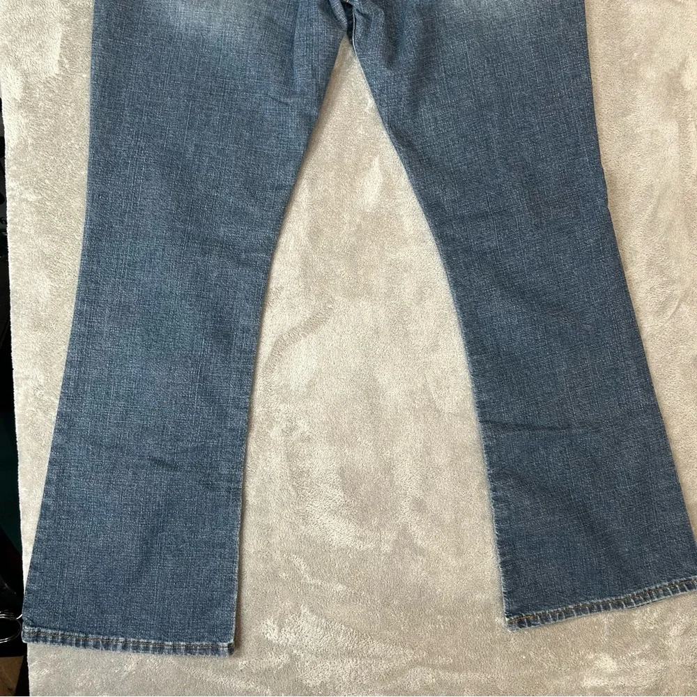Vintage‎ Levi's 515 Nouveau Boot Cut Jeans Women's Sz 12 M Blue Med Wash Denim